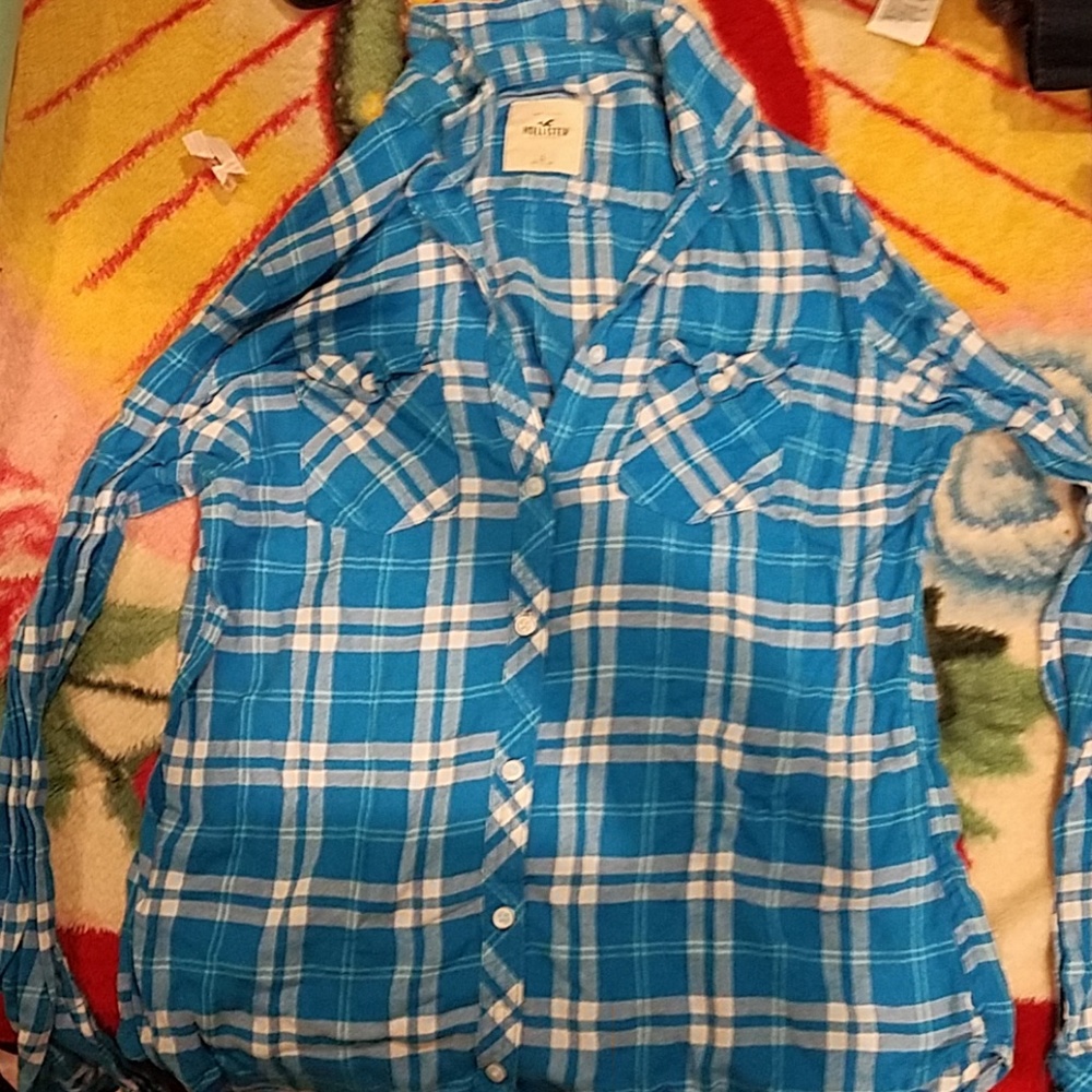 Hollister shirt